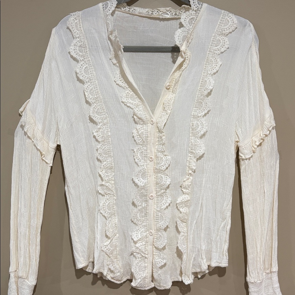 Blu pepper lace button down blouse - image 1